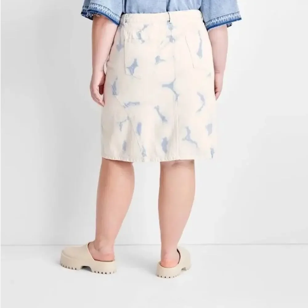 Future collective denim skirt light wash Size 18